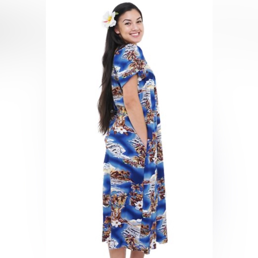 Hilo Hattie Blue Hawaii dress